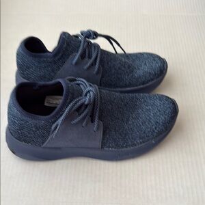 Vessi Men's Navy Knit confort Outdoors Sneakers